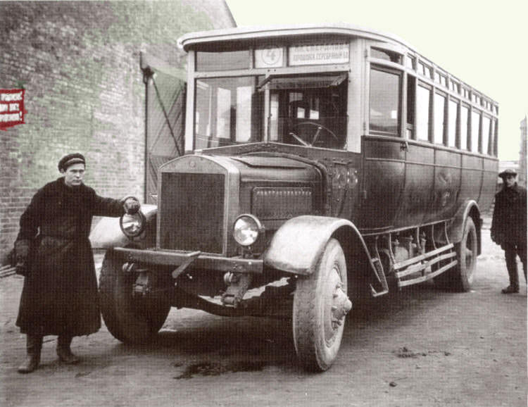 первый автобус